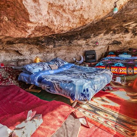 Отель Cave, Yurt, Bubble And Other Glamping Adventures Седона Экстерьер фото